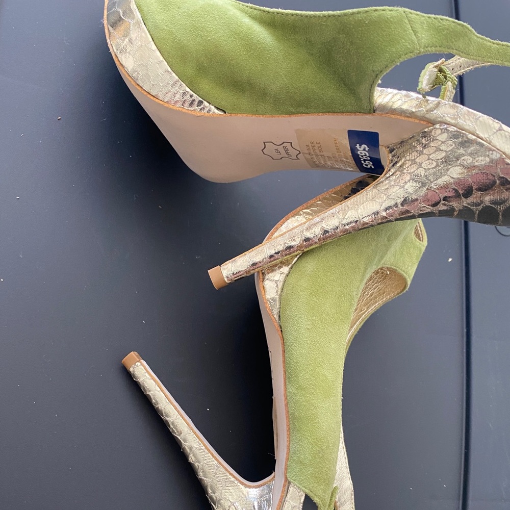 Bakers sling back green suede heeled shoe size 7